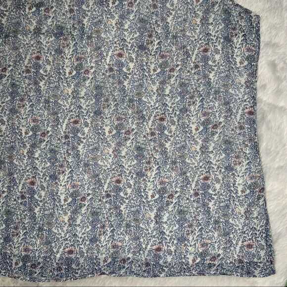 Sz Medium Rose + Olive floral tank top blouse - Picture 4 of 9